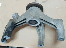 08 Nissan Titan OEM Belt Idler Pulley Bracket 5.6L Fits 07-15 Armada & Titan 