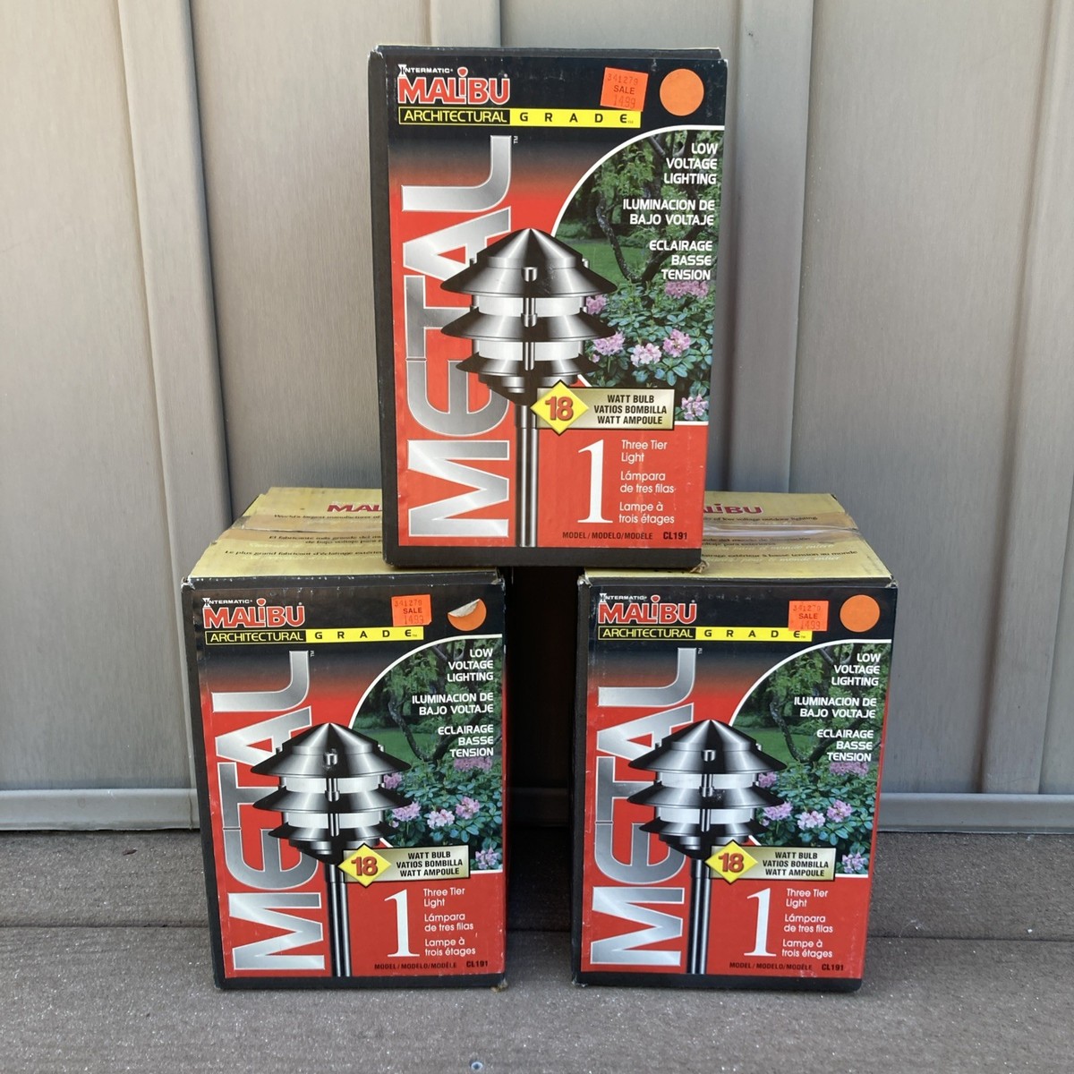 Malibu CL191 Premium Cast Metal 3 Tier Landscape Light 11w