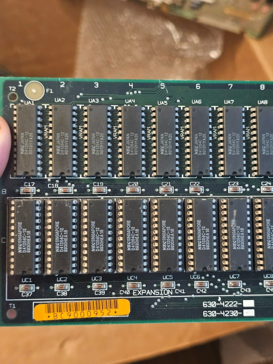 Retro Vintage Apple Macintosh High Resolution Display Card 820