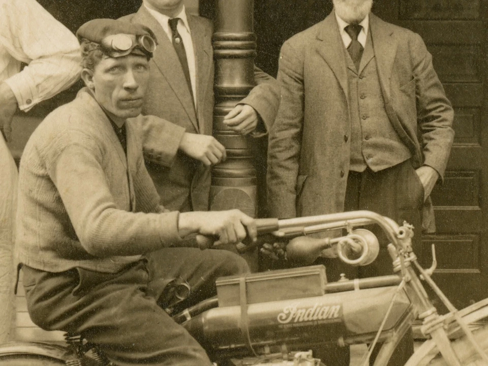 1912 Indian Motorcycle Photograph POSTER! (up to 24" x 36") - Chief - Twin - Art - Image 2 of 4