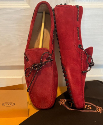NIB Tod's Men's Laccetto New Gommini 122 Red Suede Driver Shoe Size US 7 UK 6