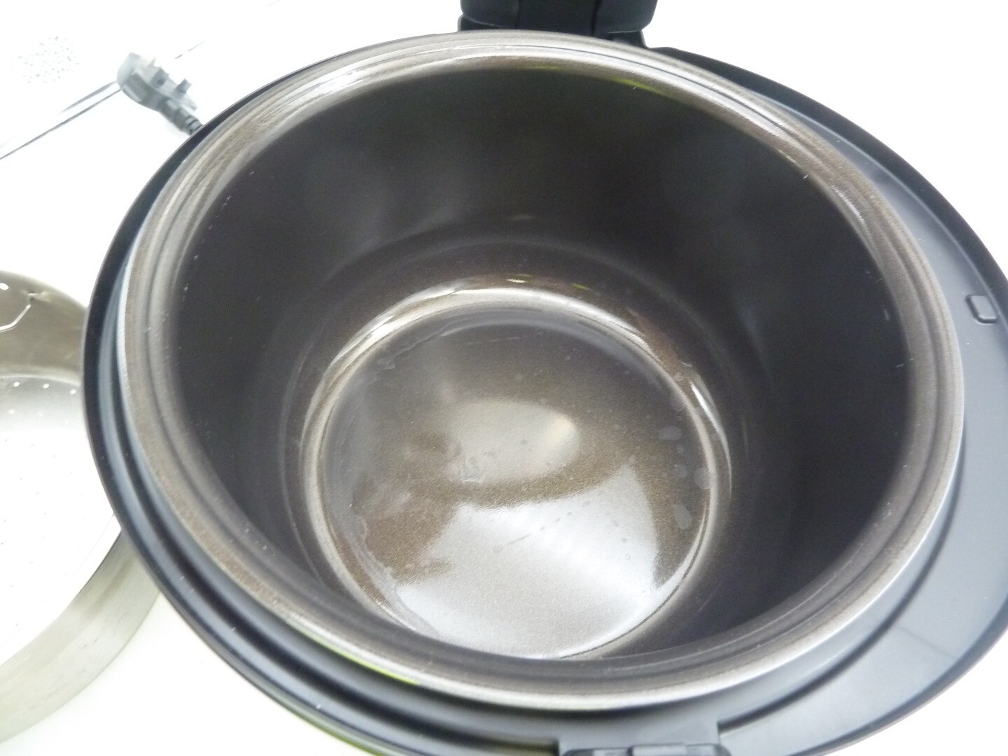 YUM ASIA BLACK KUMO YUMCARB RICE COOKER MODEL YUM EY10D & INSTRUCTION