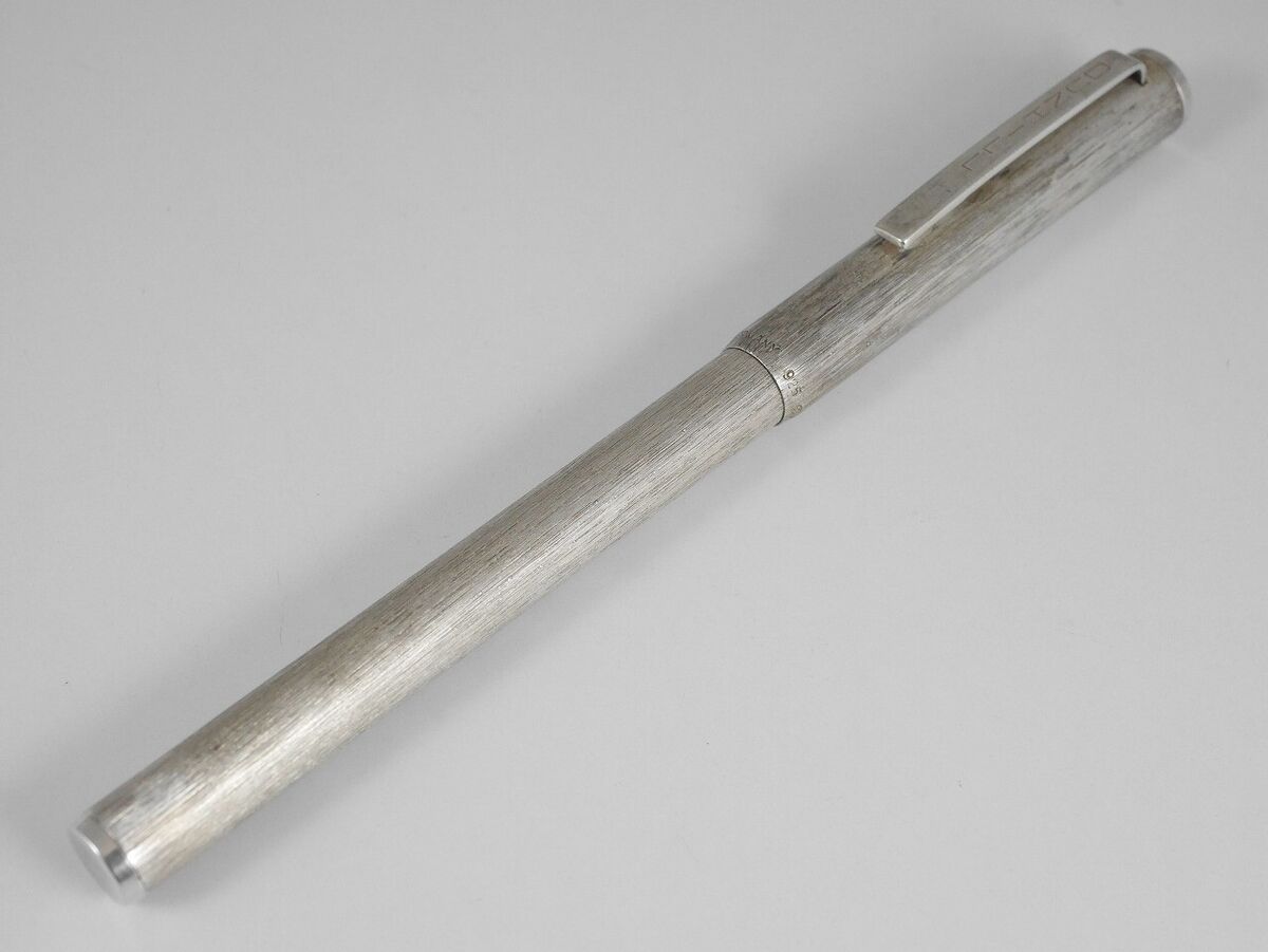 dunhill Sterling Silver 925 Ballpoint Pen (used) FREE dunhill Sterling Silver 925 Ballpoint Pen (used) FREE