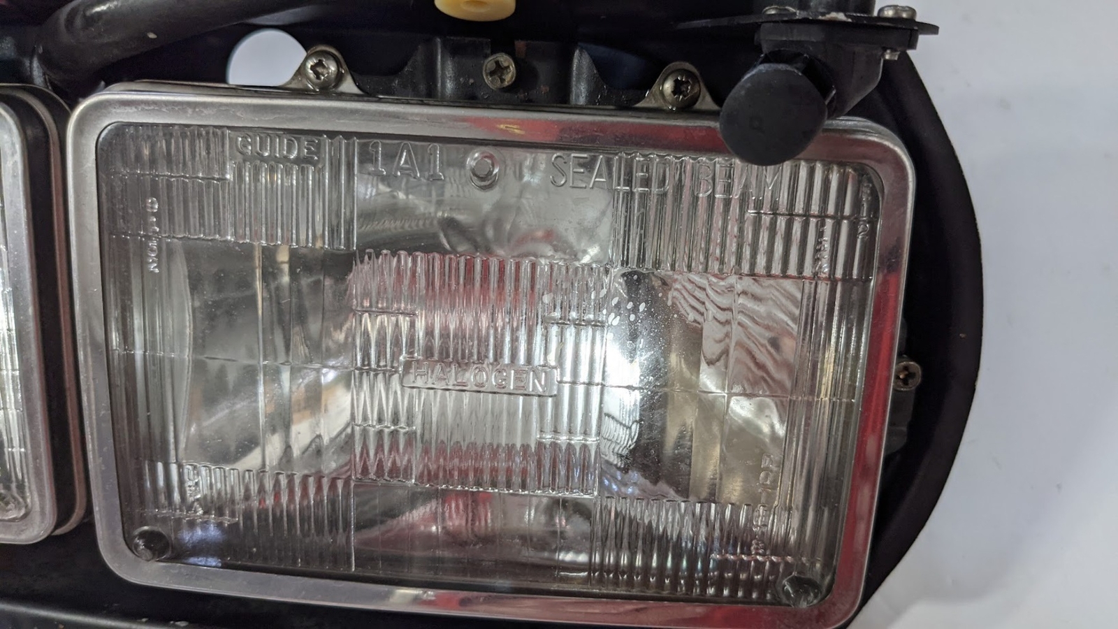 81 - 99 ROLLS-ROYCE SILVER SPUR FRONT RIGHT SIDE HEAD LIGHT PRE-OWNED WITH WASHE
