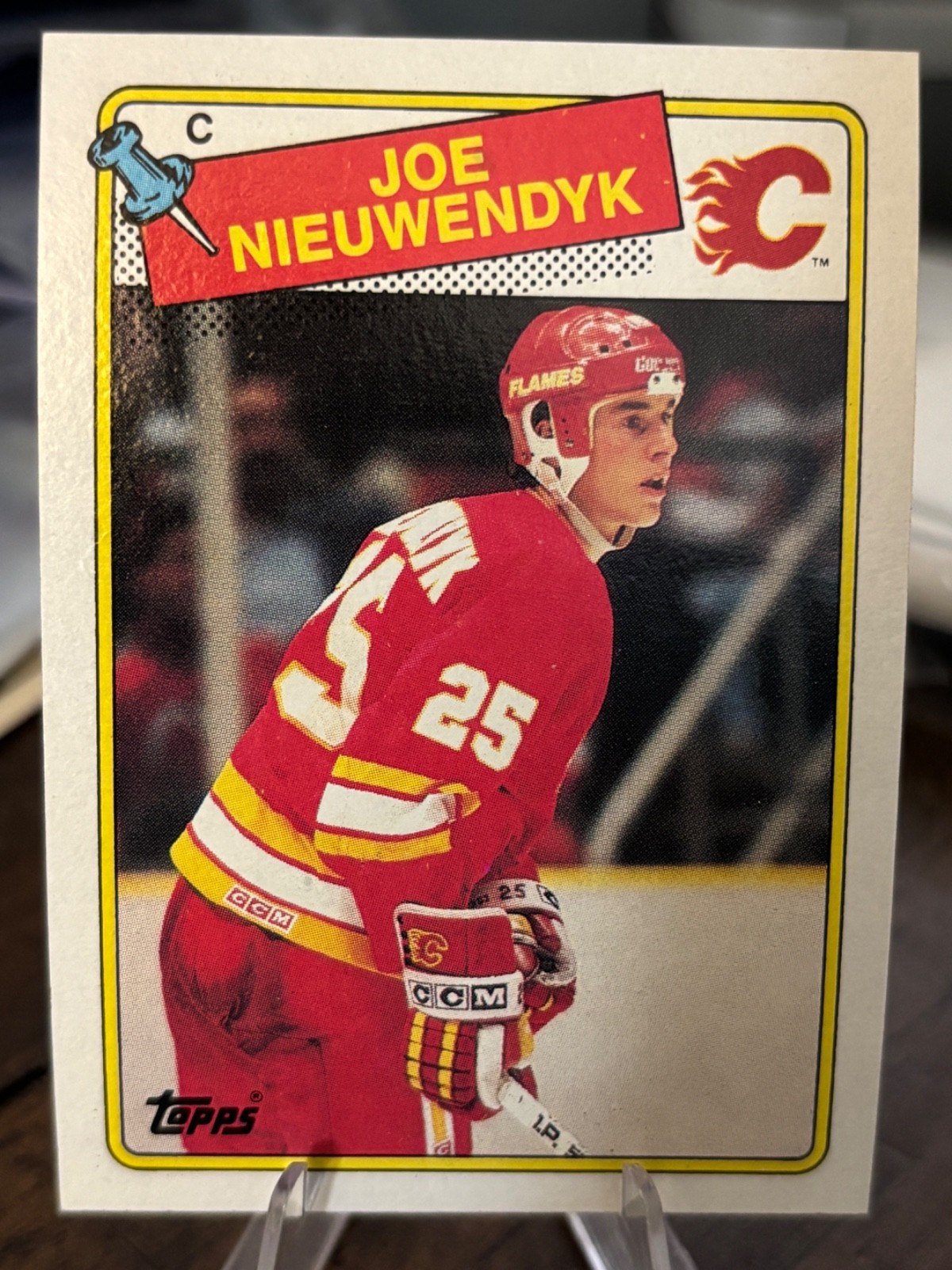 1988-89 Topps #16 Joe Nieuwendyk Rookie Card
