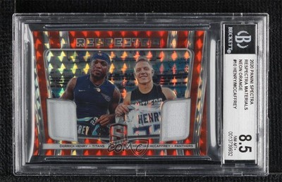 2020 Spectra Neon Orange Prizm 8/10 Christian McCaffrey Derrick Henry #10 1lc0
