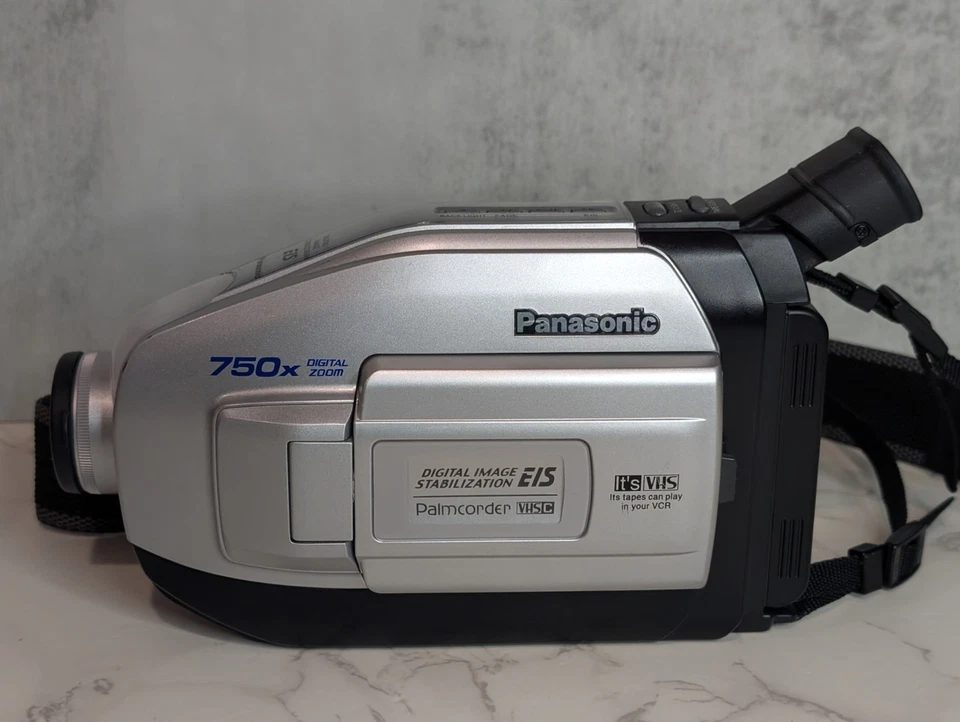 Panasonic Palmcorder VHS-C PV-L454D Camcorder w/Battery, Charger TESTED WORKS - Image 3 of 4