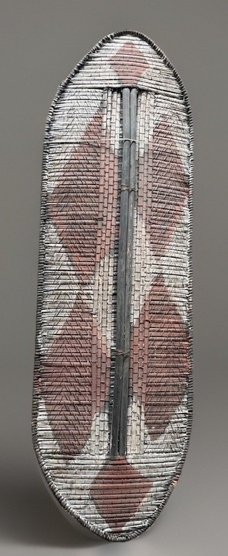 PAPUA NEW GUINEA HIGHLANDS TRIBAL WAR SHIELD
