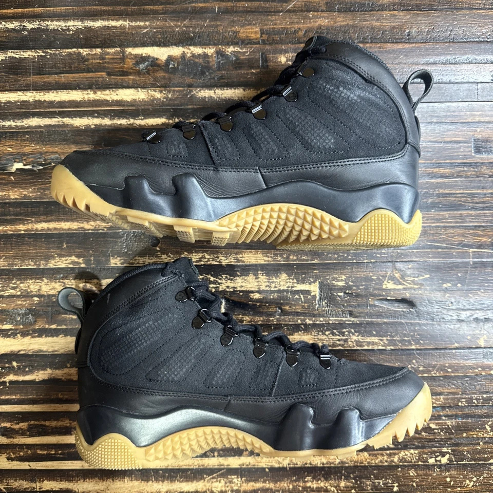 Talla 9.5 - Bota Retro Air Jordan 9 NRG Goma Negra 2017 (AR4491-025) Foto 3 de 4