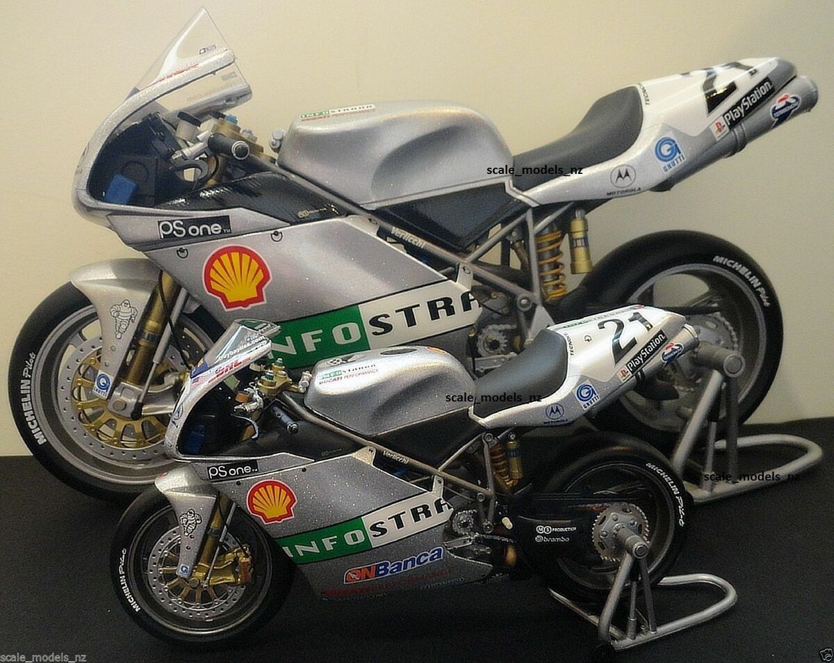 MINICHAMPS 1:6 – DUCATI 996 R – TROY BAYLISS – 2001 IMOLA MINICHAMPS 1:6 – DUCATI 996 R – TROY BAYLISS – 2001 IMOLA