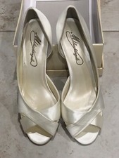 David's Bridal Michaelangelo Julianne Criss Cross Pump Shoes Ivory Size 9W