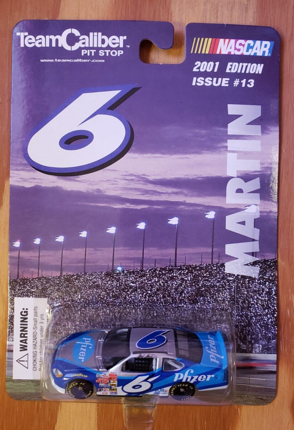 #6 Mark Martin / Pfizer  2001 Team Caliber 1:64 Issue #13 Fresh from case