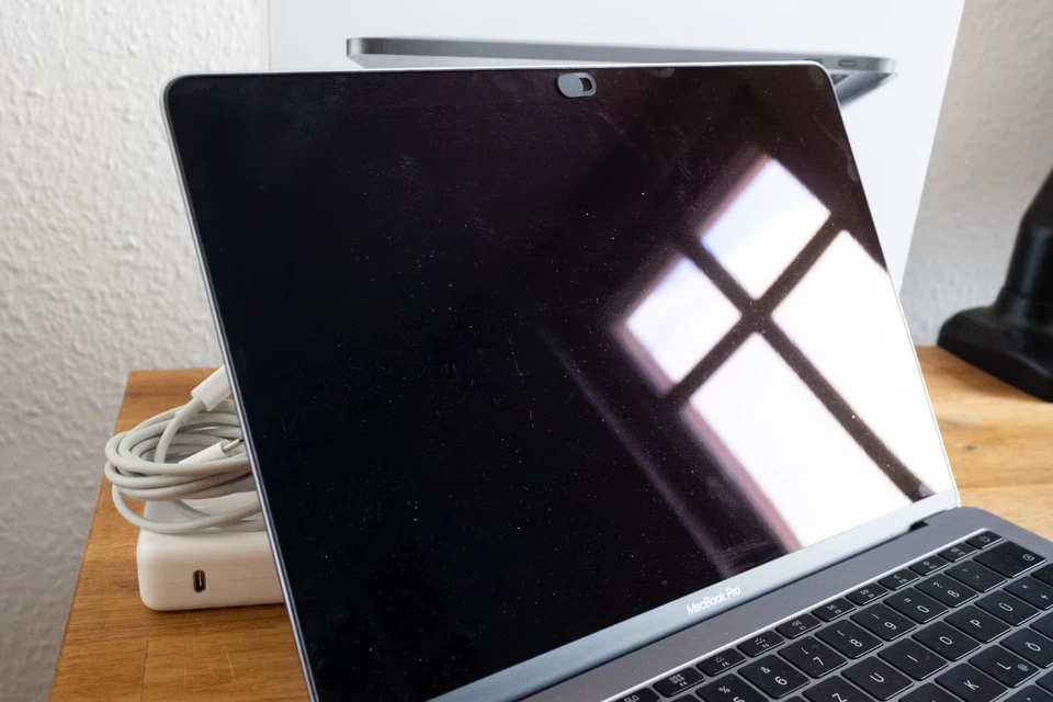 Apple MacBook Pro 13" Retina (2017) - Core i5 2.3 GHz, 8 GB, 128 GB SSD - Bild 3 von 4