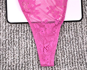 Victoria's Secret Dream Angels NWT Large Pink Lace Thong Panty Rhinestone Heart
