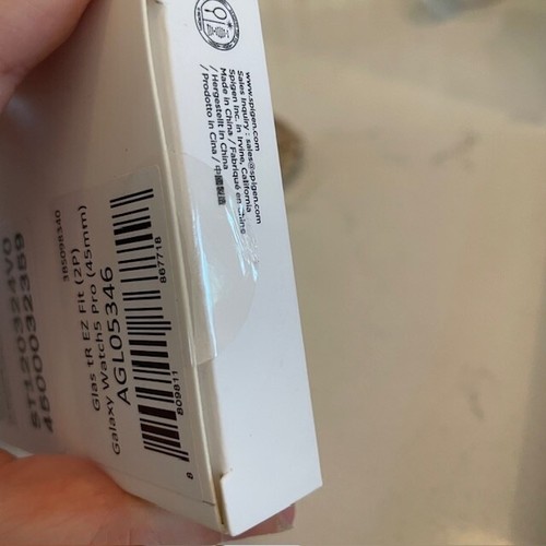 Pack de 2 protections d'écran Spigen (45 mm) GLAS.tR EZ FIT AGL05346 neuves dans leur boîte - Photo 5/5