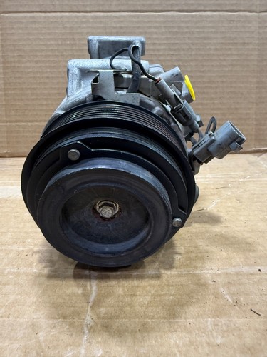USED OEM AC Compressor 88320-48320 / 88320-3A510 / 88320-0E070 - Picture 3 of 5