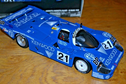 Auto da corsa Minichamps 1:18 Porsche 956L Le Mans 1983; come nuova - Foto 3 di 10