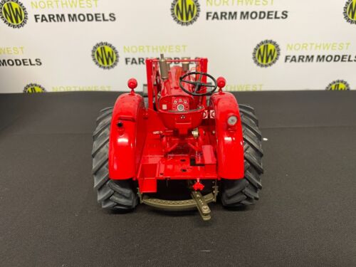 SPECAST CLASSIC SERIES 472 1:16 SCALE MASSEY FERGUSON 98 DIESEL TRACTOR - Picture 3 of 5