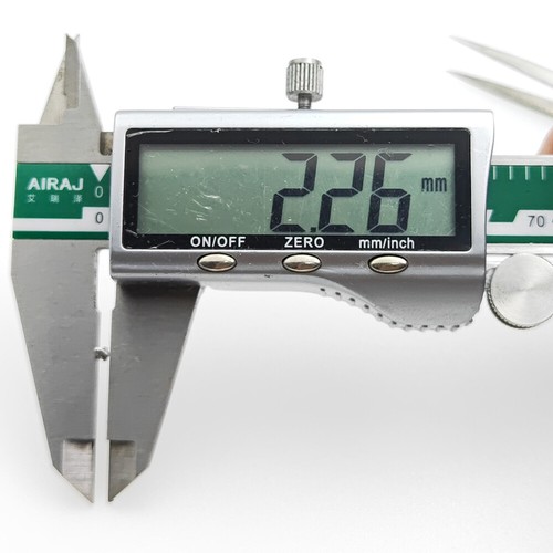 8 PIEZAS Tornillos E-1.0 Plata Acero H-2.4 L-4.9 E-1.0 para Estuche de Reloj Richard Mille - Imagen 6 de 8