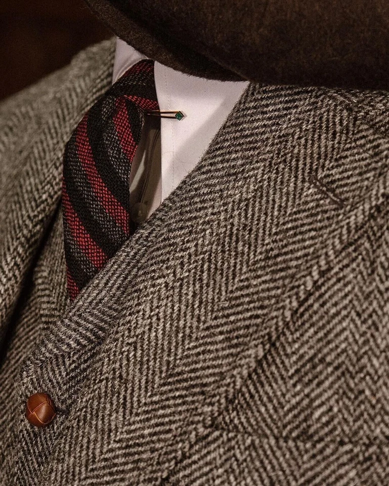 Winter Herringbone Men's Suits Brown Thick Jacket 3 Pieces Wide Lapel Warm Wear - Image 4 of 4