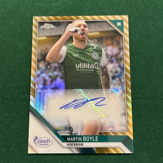 Topps Scottish Chrome 2021-22 Autograph Card Martin Boyle Hibs / Hibernian 9/50