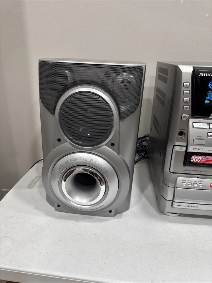 老式Aiwa光盘立体声系统,CX-ND7U,1999,收音机和扬声器 — 第 2/4 张图片