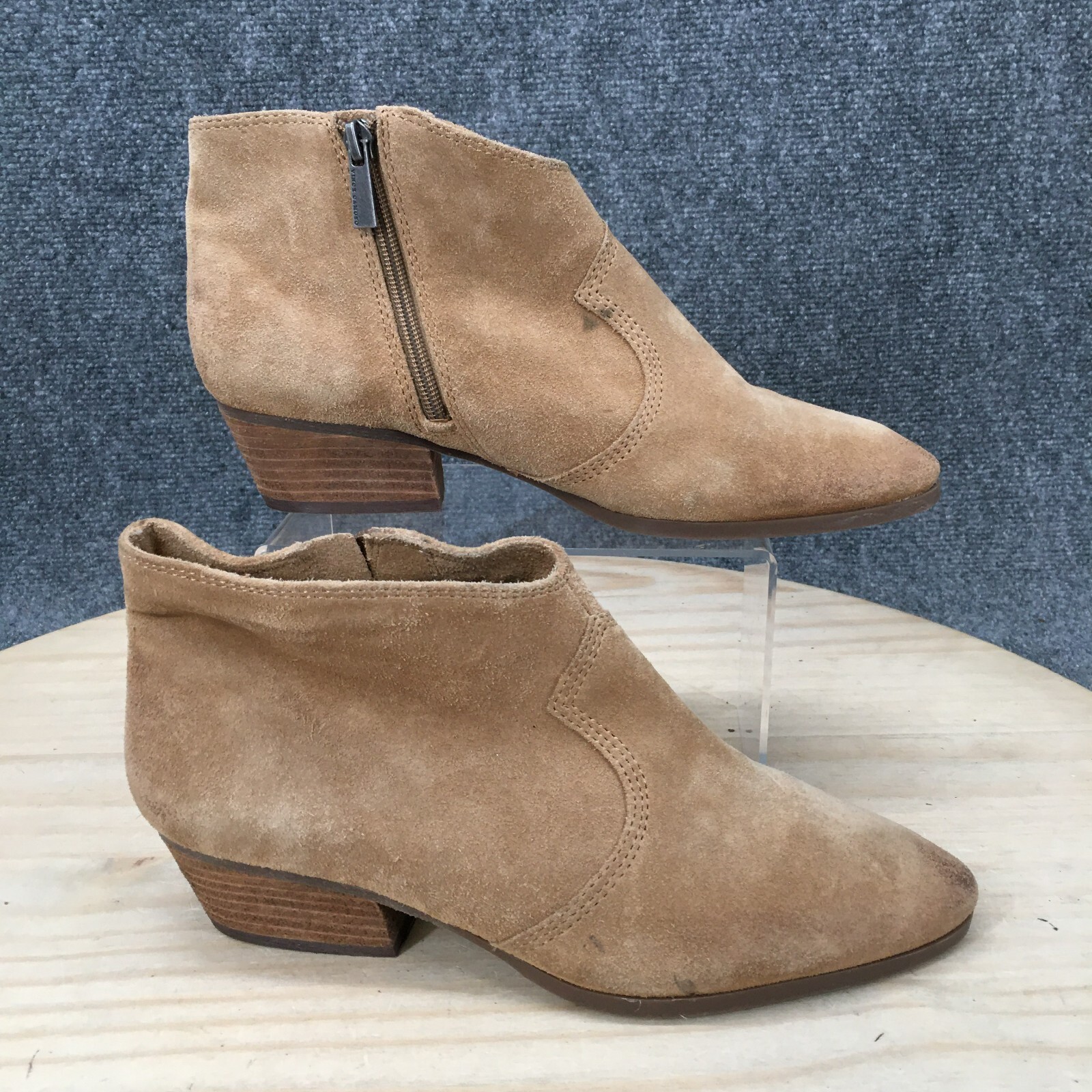 Vince Camuto Womens M Cider Ankle Booties Beige Leather Casual