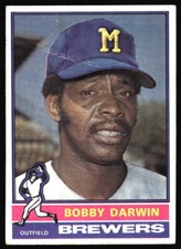 1976 Topps Bobby Darwin    #63 Milwaukee Brewers