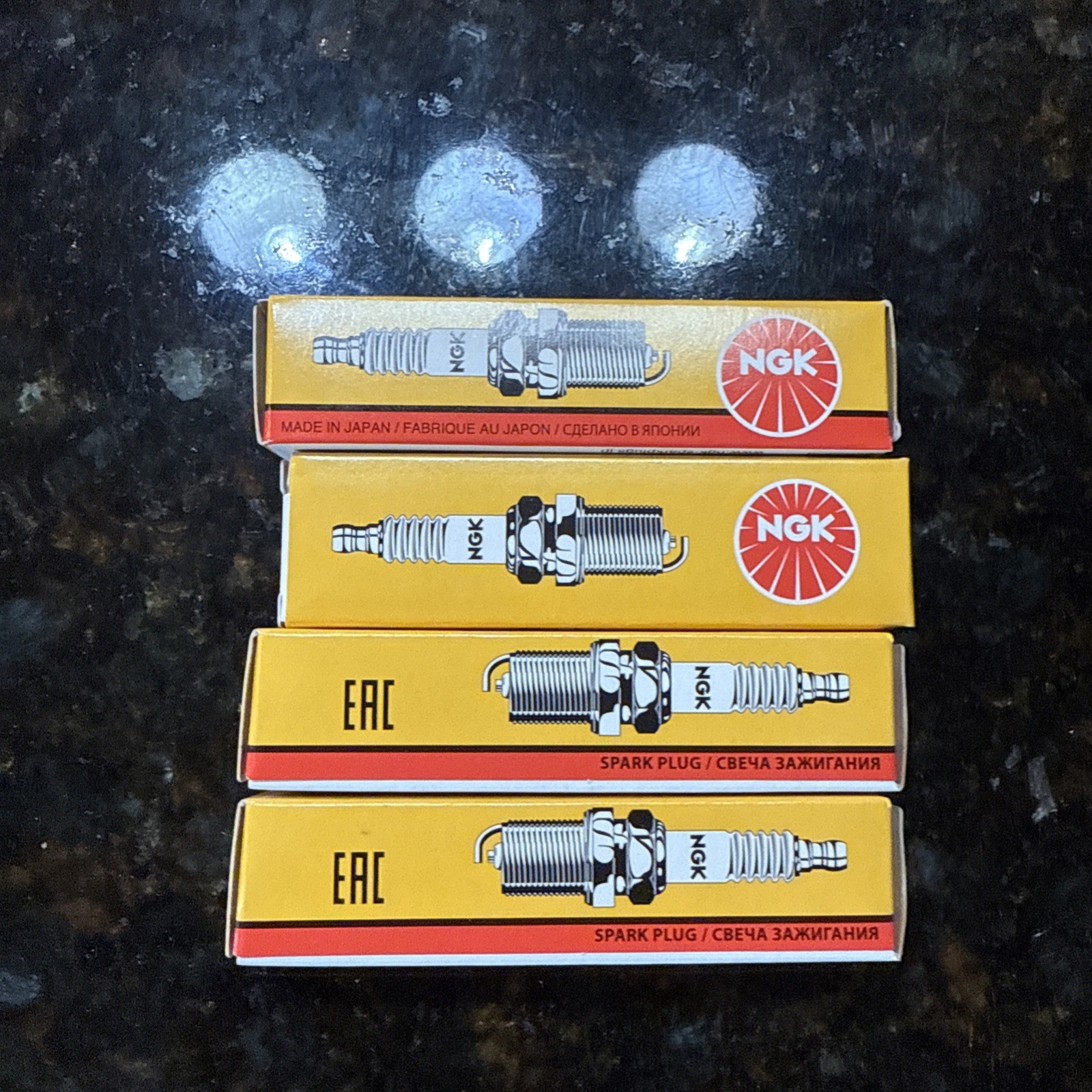 Set of 4 Genuine NGK 6689 CR5EH-9 Nickel Spark Plugs