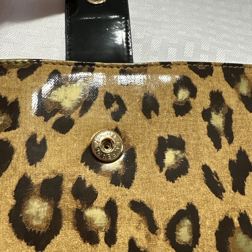 Funda multimedia para tableta iPad con estampado animal Lauren Ralph Lauren Gillespie Foto 4 de 4