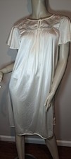 70s Vtg Val Mode White Nylon Waltz Length Nightgown Med Light Weight