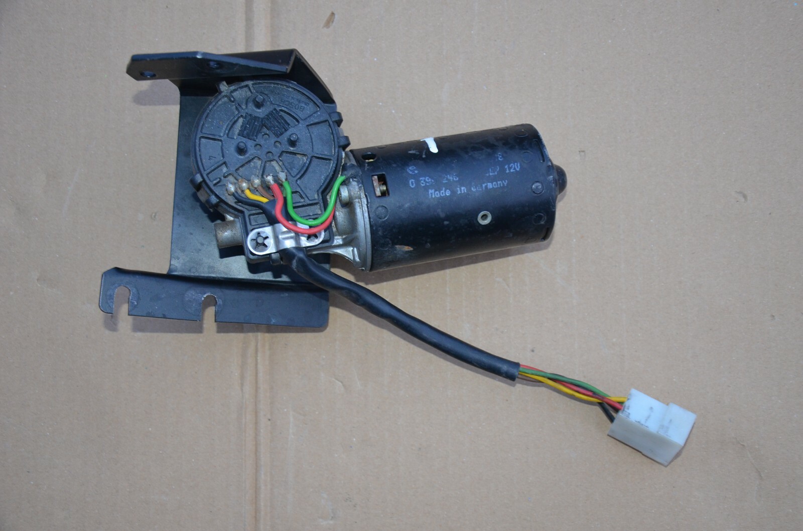 Ferrari 348 Windshield Wiper Motor Bosch with Bracket ONLY 6K MILES OEM