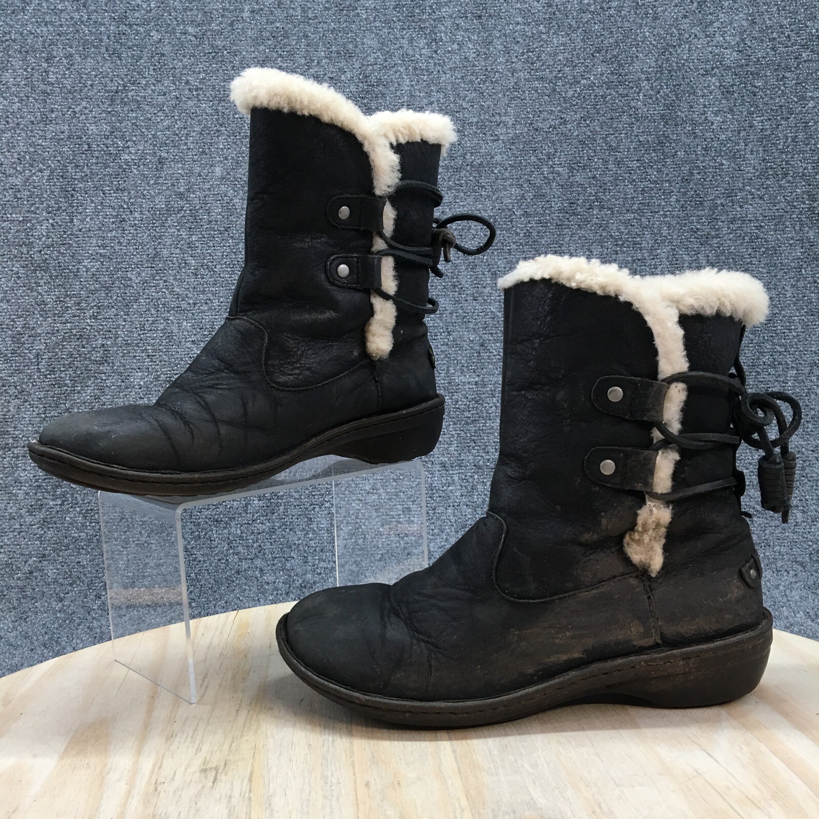UGG Snow Boot Womens 9 Black Akadia Shearling Sheepskin Leather Mid