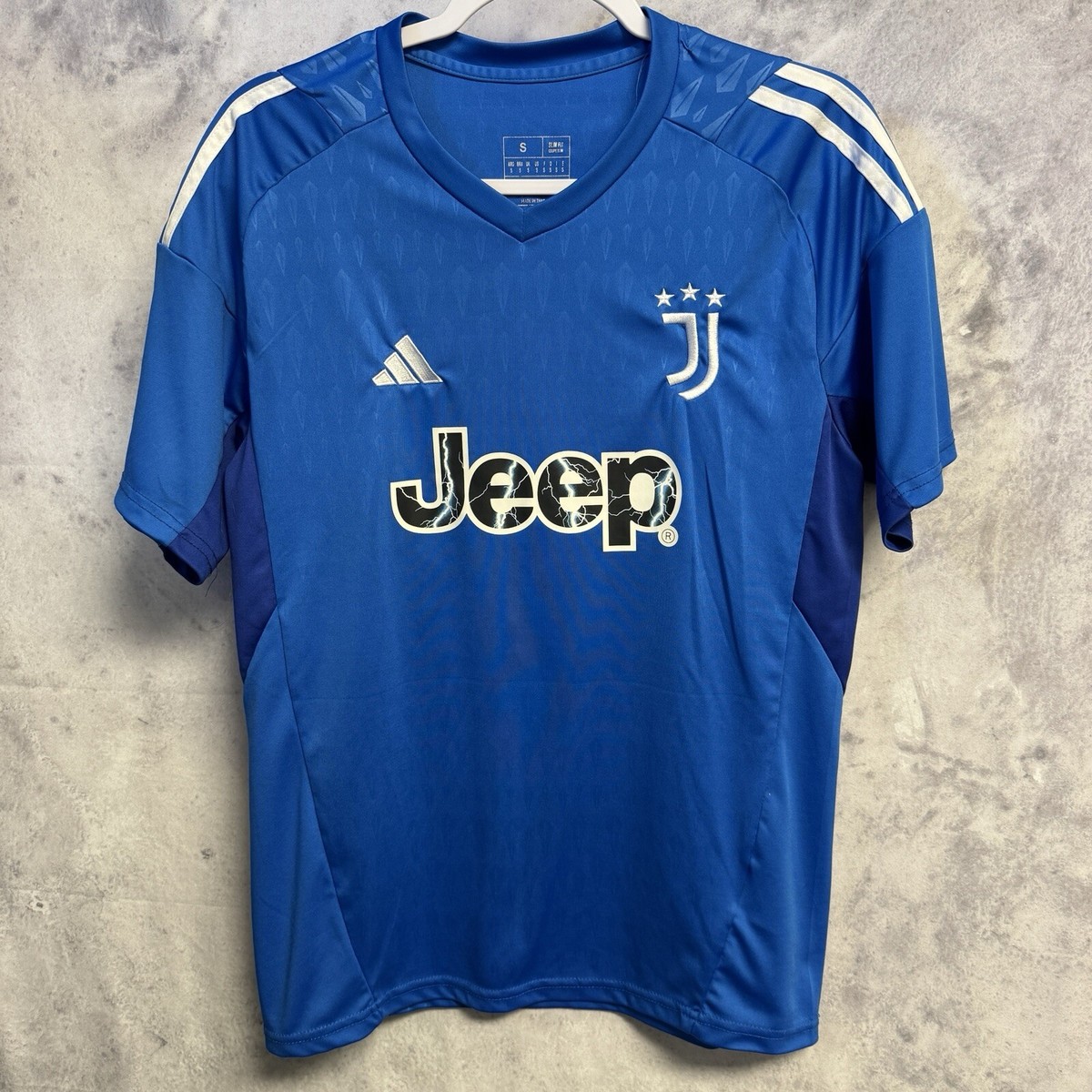 adidas Juventus サッカーウェア Sサイズ Amazon.com: adidas Men's Soccer Juventus 22/23 Home Jersey