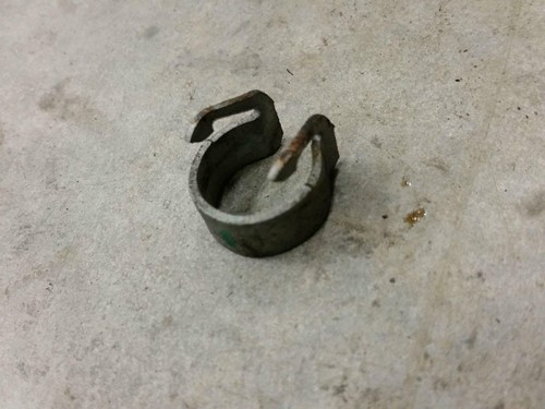 AUDI A3 S3 8V 2013-17 TT 8S / VW GOLF MK7 GTi 2.0 TFSI FUEL INJECTOR CLIP SPRING