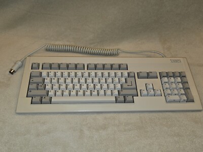 Amiga A3000/2000 keyboard Mint condition KKQ-E94YC (RARE) Tested/Working