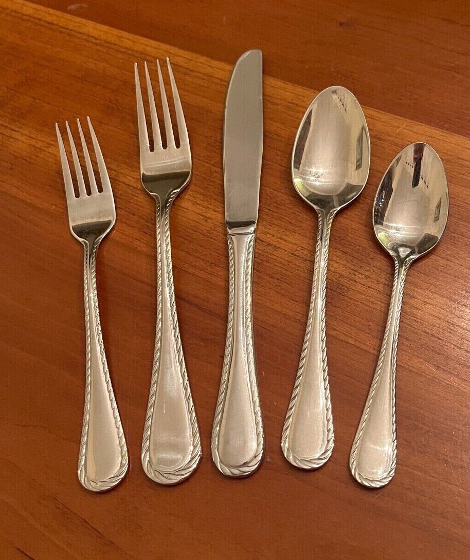 Oneida BELMONT LYONS Stainless Flatware Choice - Main Image