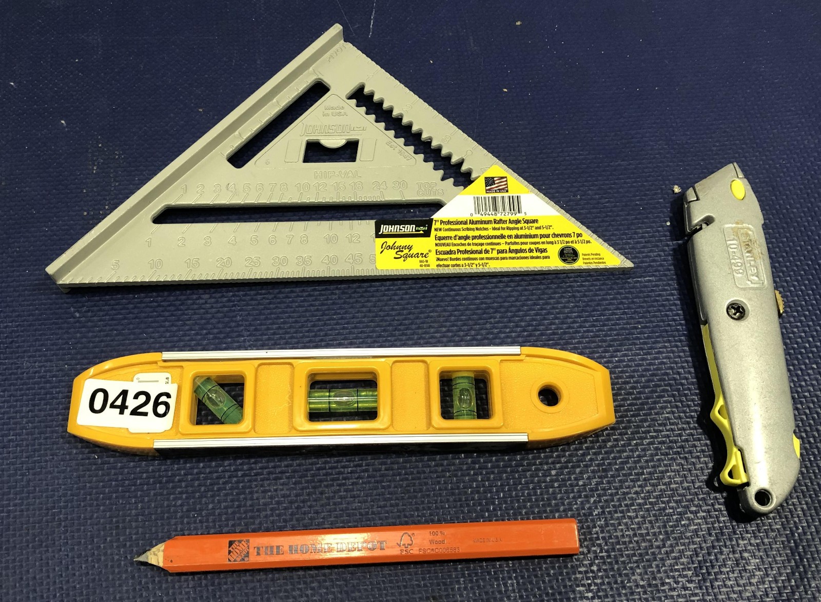 Carpenter Tools Lot Johnson Speed Square Magnetic Level Stanley Utility Knife