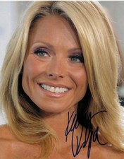 KELLY RIPA SIGNED 8X10 PHOTO ... "SIGNED IN PERSON" COA