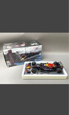 PMA Minichamps 1/18 Oracle Red Bull Racing RB18