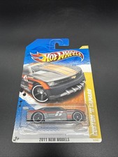 Hot Wheels 2011 New Models Custom ‘11 Camaro (BG24)