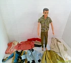 MATTEL VINTAGE KEN DOLL W / CLOTHING ( 1961? )