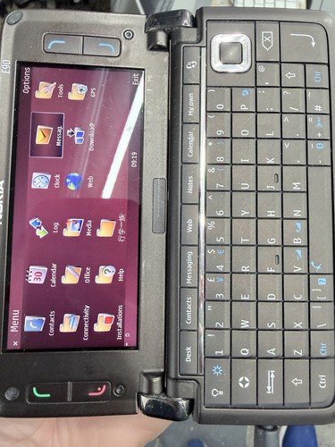 Nokia E90 Communicator – Klassiker mit Tastatur