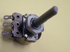 Egen 16mm Single Gang Potentiometer 10K Log 4mm spindle with D flat Z068 +NutB4