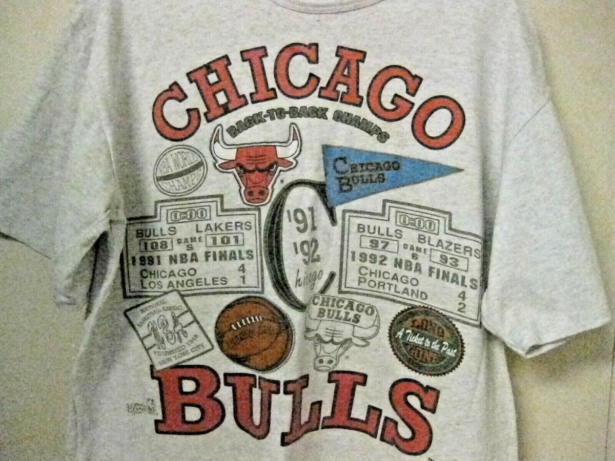 Vtg Chicago Bulls T Shirt Back to Back NBA Champions 91-92