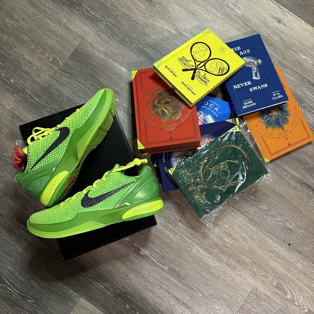 Kobe 6 Protro 'Grinch' Storyteller Edition. Sz10 | eBay