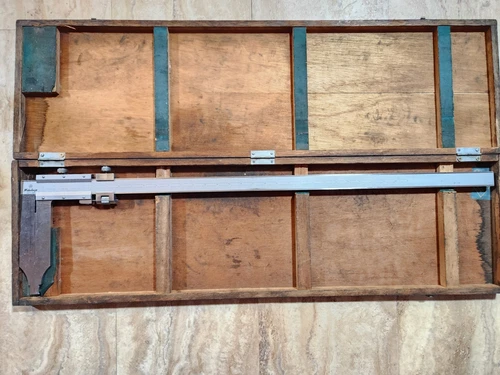 MITUTOYO 30" VERNIER CALIPER INSIDE / OUTSIDE .001" WITH FINE ADJUST + CASE