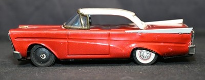 Vintage 1959 Ford Galaxie 500 Tin Litho Friction Toy Car Japan 8.5