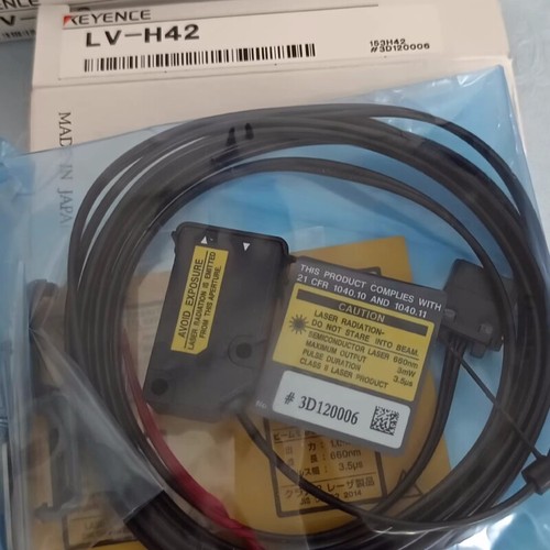 1PC New Keyence LV-H42 Laser Sensor LVH42 With warranty With warranty - Picture 2 of 5