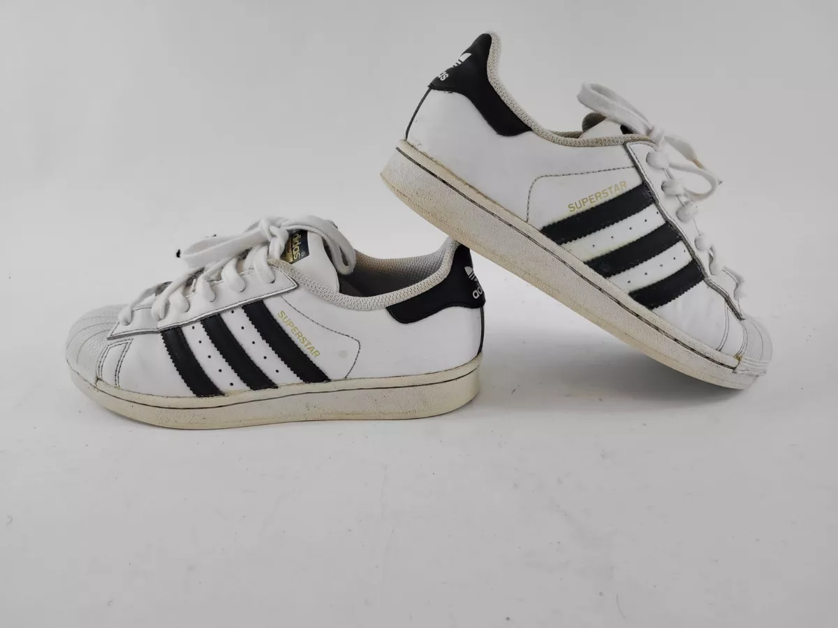 White adidas shop size 5